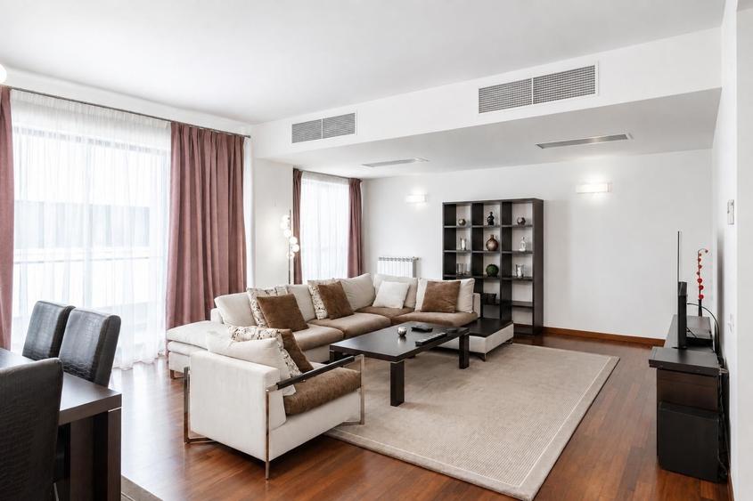 Apartament cu 3 camere decomandat, mobilat în Herăstrău