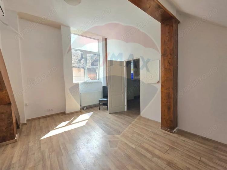 Spațiu comercial, de 179 mp, în Central