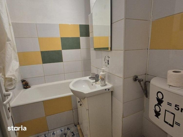 Garsonieră semidecomandată în Titan
