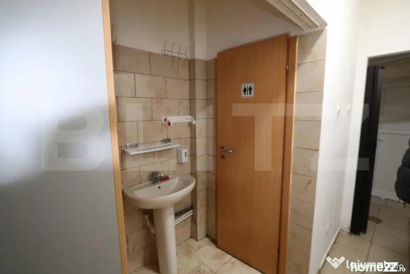 Spațiu comercial, de 96 mp, în Central