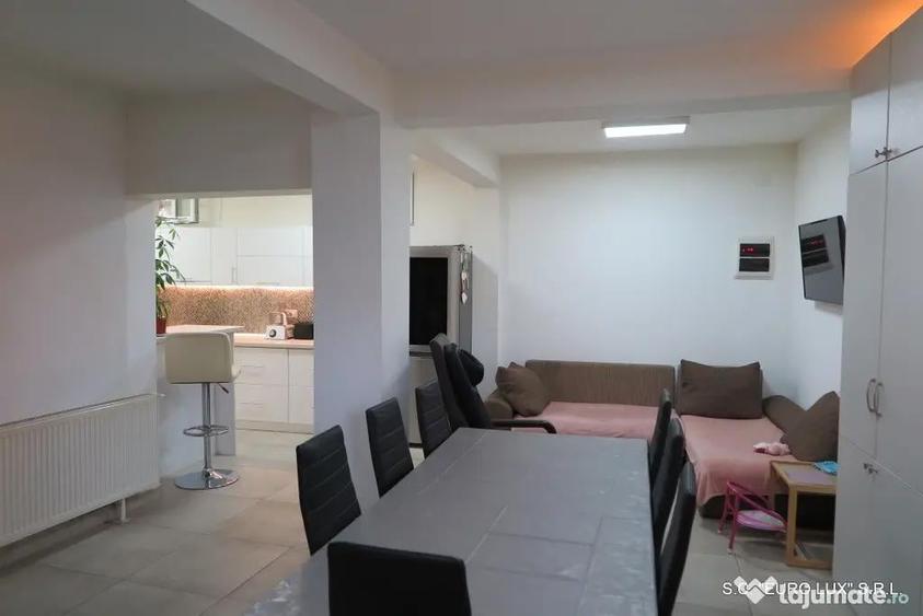 Casă cu 6 camere cu Teren 124 Mp în Aurel Vlaicu