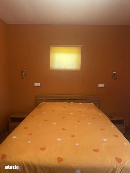 Casă cu 6 camere decomandat cu Teren 220 Mp în Câmpina