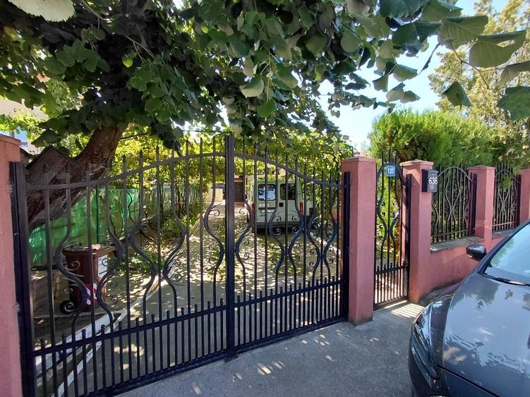 Casă individuală cu 3 camere cu Canalizare în Blejoi