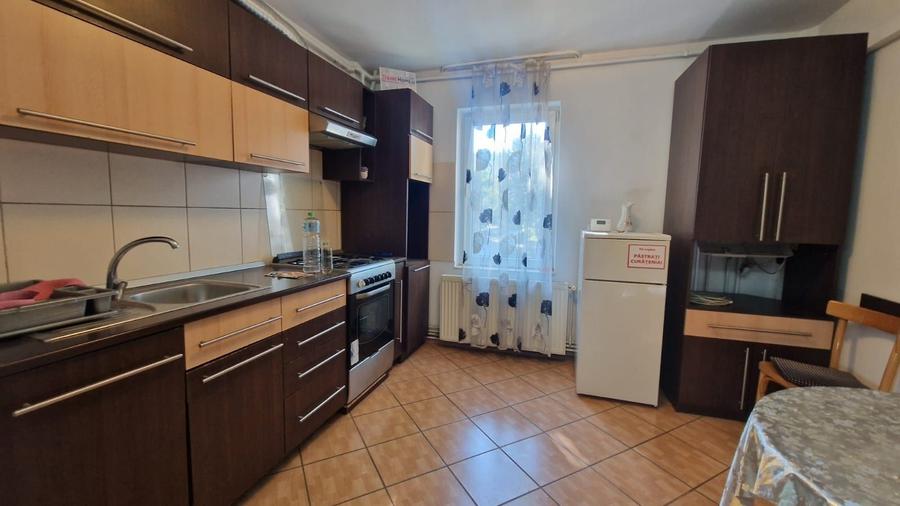 Apartament cu 2 camere decomandat în Sângeorgiu de Mureș