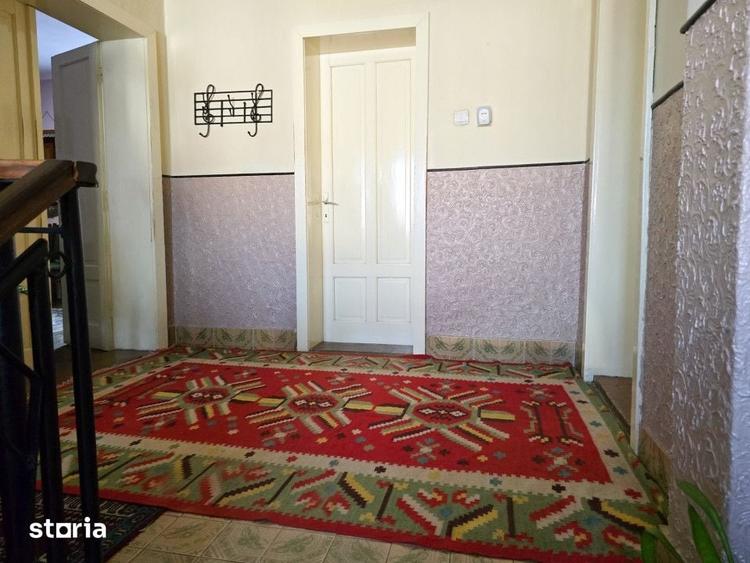 Casă cu 5 camere cu Teren 530 Mp în Andrei Mureșanu