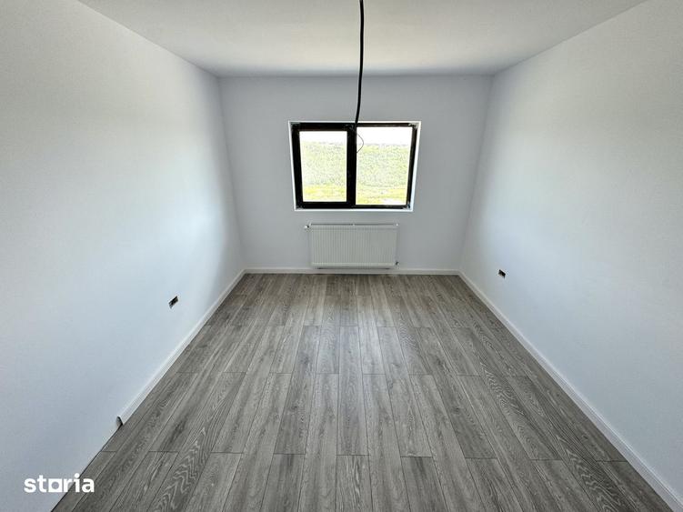 Casă cu 4 camere cu Teren 300 Mp în Valea Lupului