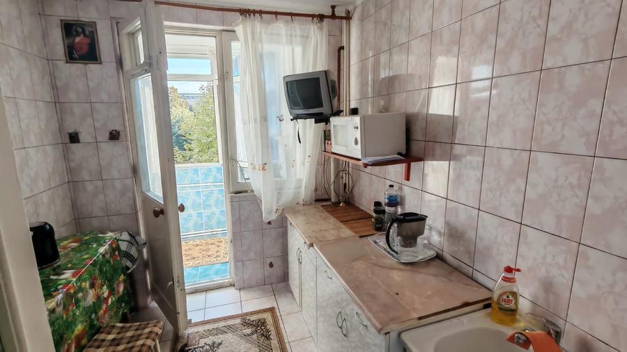 Apartament cu 2 camere semidecomandat în Țiglina 3