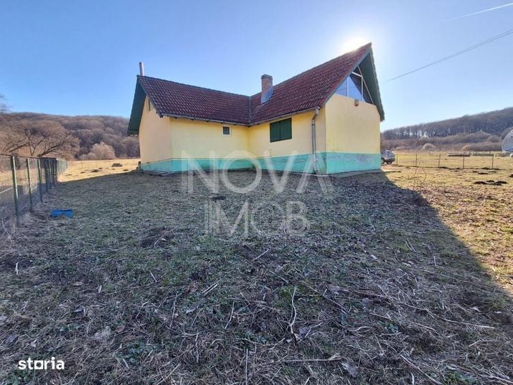 Casă cu 4 camere în Central