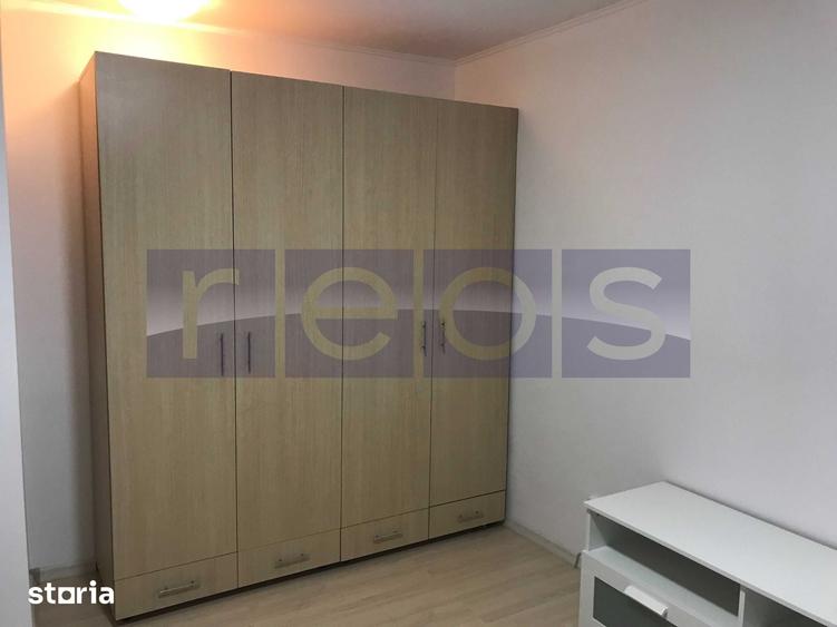 Apartament cu 3 camere decomandat în Tei