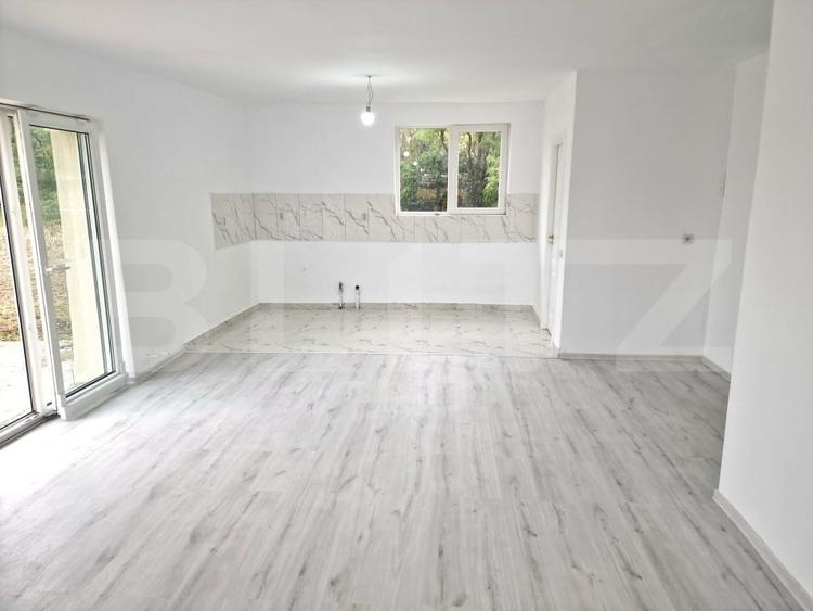Duplex cu 4 camere cu Teren 1000 Mp în Căianu