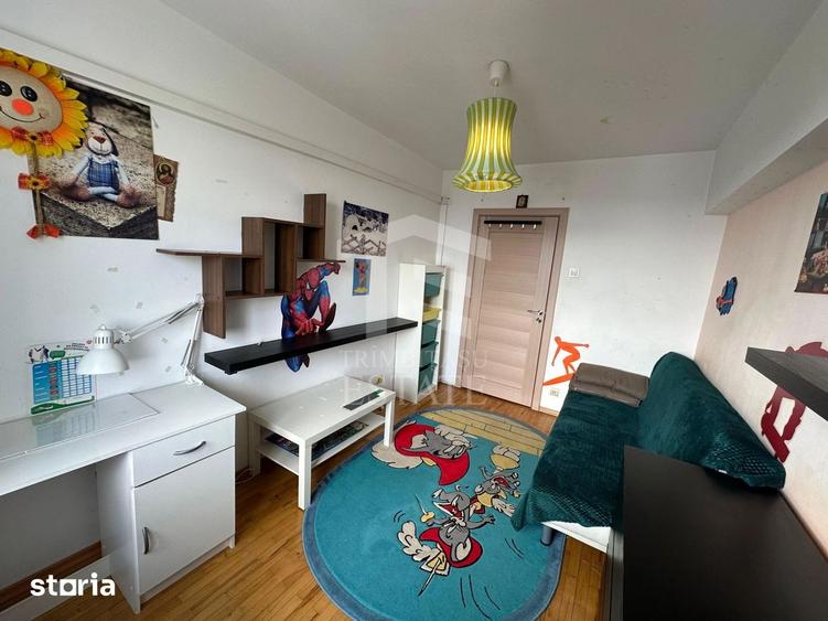 Apartament cu 3 camere decomandat, mobilat în Pantelimon