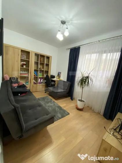 Casă cu 7 camere cu Teren 3500 Mp în Mociu