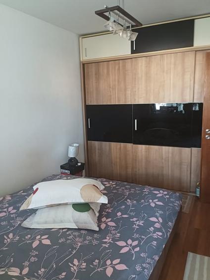 Apartament cu 3 camere decomandat în Iancului