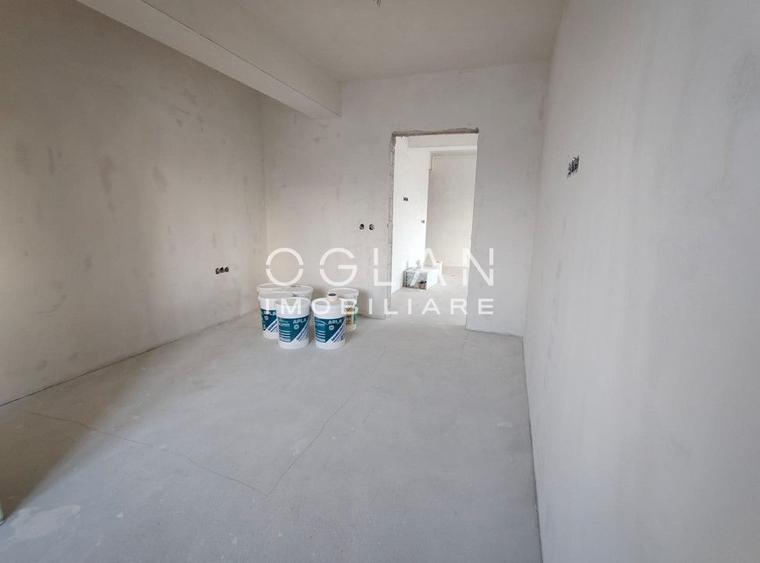 Penthouse cu 4 camere decomandat în Șelimbăr