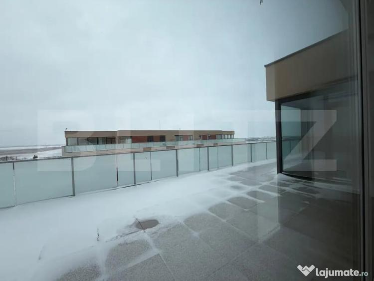 Apartament cu 4 camere semidecomandat în Torontalului