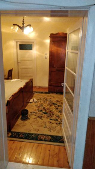 Casă cu 4 camere cu Teren 3000 Mp în Cuvin