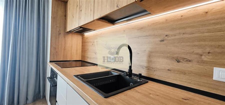 Apartament cu 3 camere decomandat, mobilat în Exterior Sud