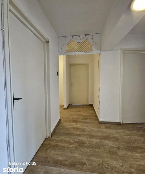 Apartament 3 camere de vanzare Bulevardul Dimitrie Cantemir, Oradea - 5