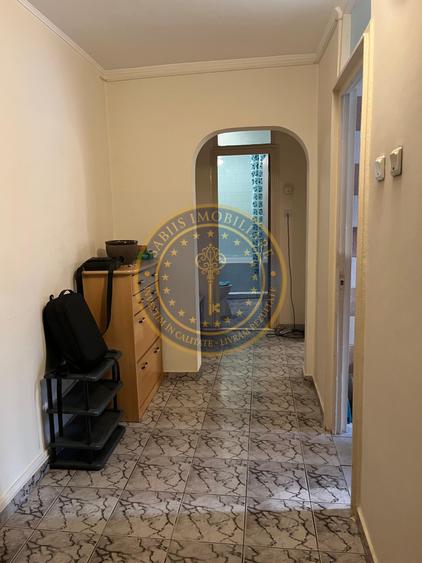 Apartament cu 2 camere decomandat în Lacul Morii