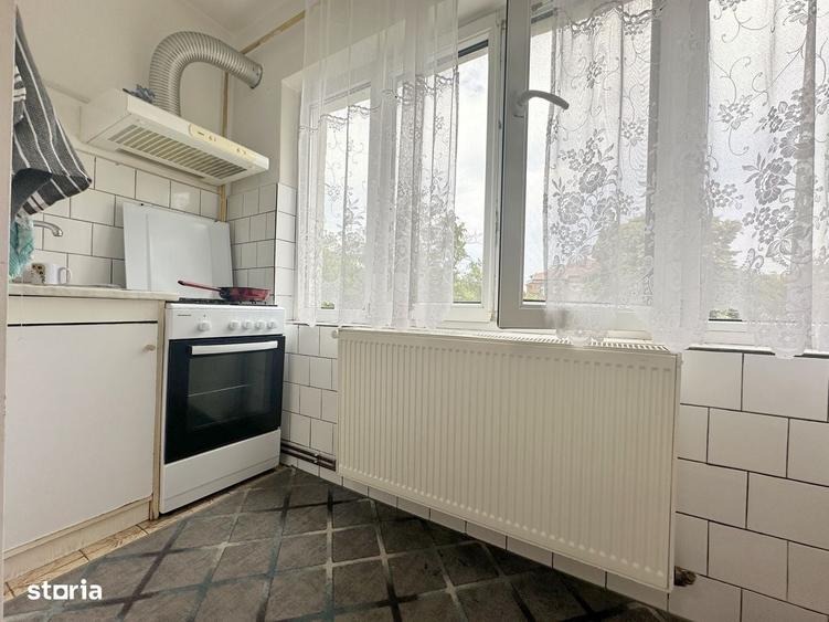 Apartament cu 2 camere decomandat în Soarelui