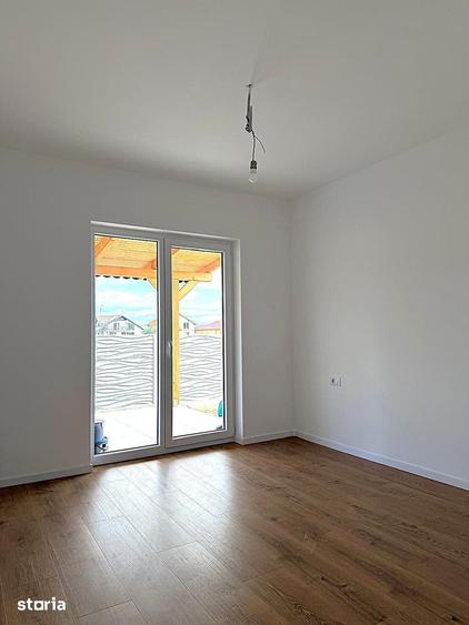 Casă cu 5 camere cu Teren 370 Mp în Central