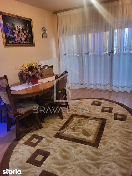 Apartament cu 3 camere decomandat, mobilat în Între Lacuri