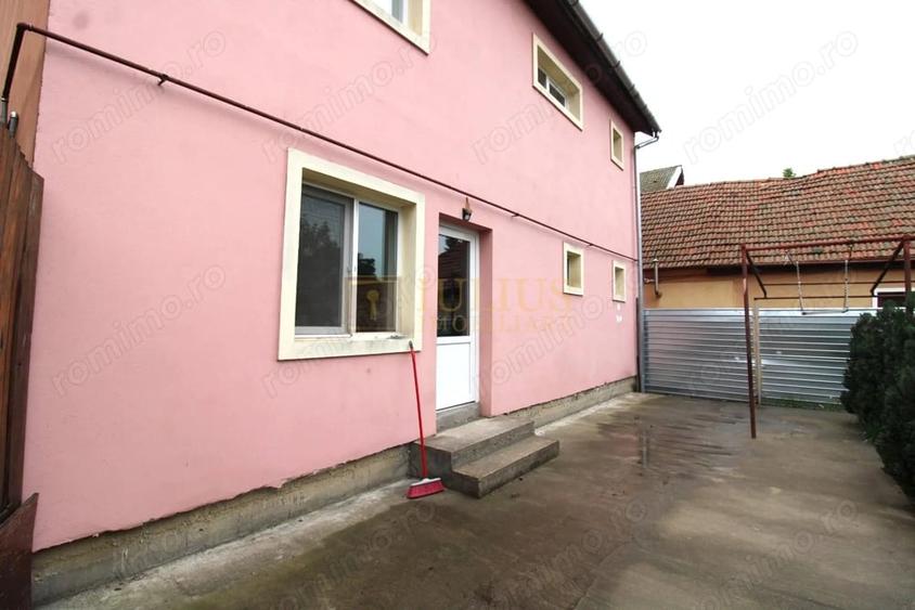 Casă cu Teren 400 Mp în Mircea cel Bătrân