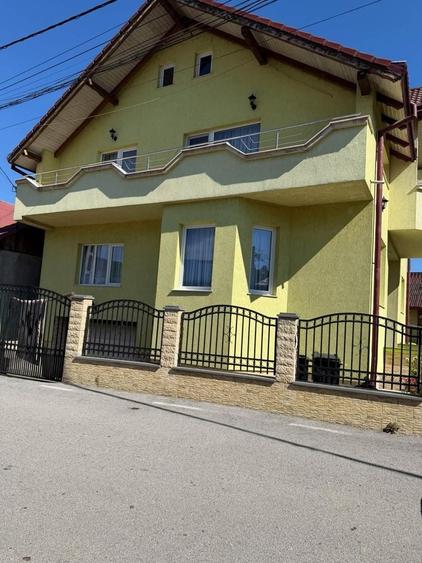 Casă cu 4 camere în Maieru