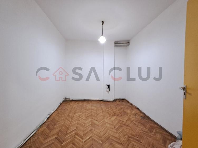 Casă cu 5 camere cu Canalizare în Iris