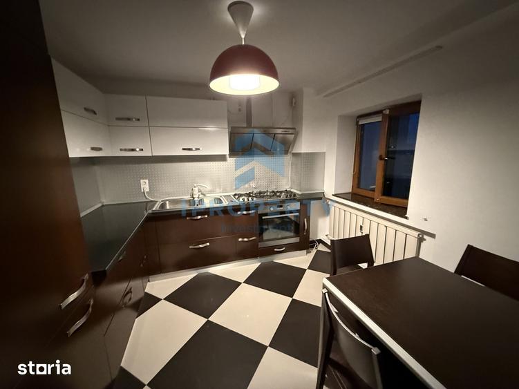 Apartament cu 3 camere semidecomandat, mobilat în Decebal