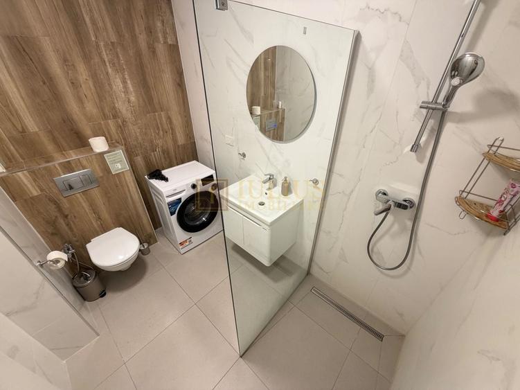 Apartament cu 2 camere semidecomandat, mobilat în Central