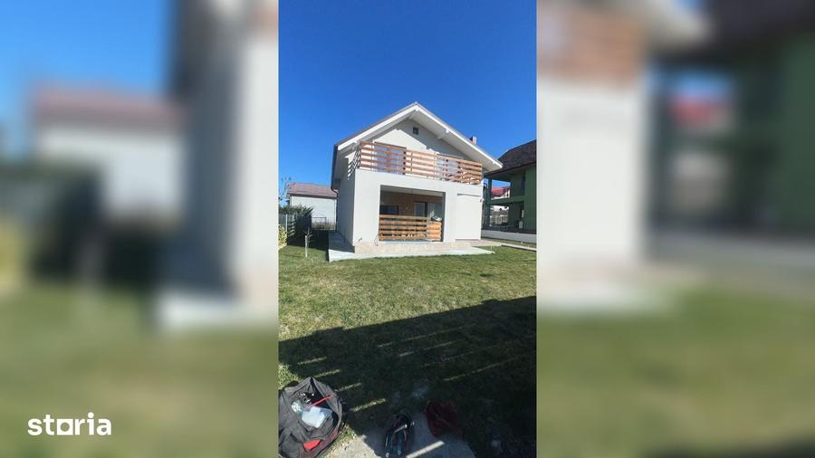 Casă cu 4 camere cu Teren 460 Mp în Dezmir