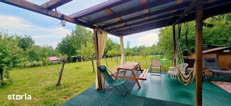 Casă cu 3 camere cu Teren 2952 Mp în Cerna