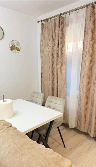 Apartament cu 2 camere semidecomandat în Cug