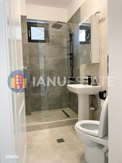 Apartament cu 3 camere decomandat în Tei