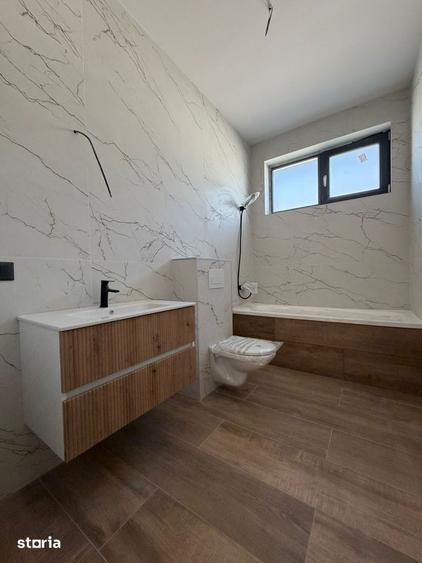 Casă cu 4 camere cu Teren 465 Mp în Sânpetru