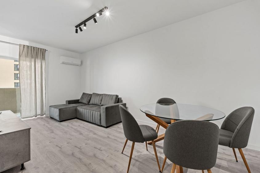 Apartament cu 2 camere semidecomandat, mobilat în Metalurgiei