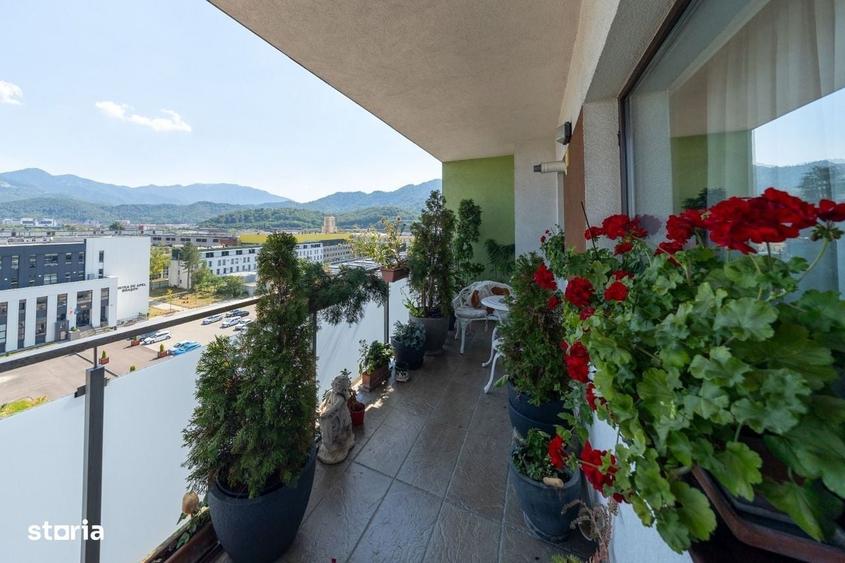 Apartament cu 3 camere semidecomandat în Central