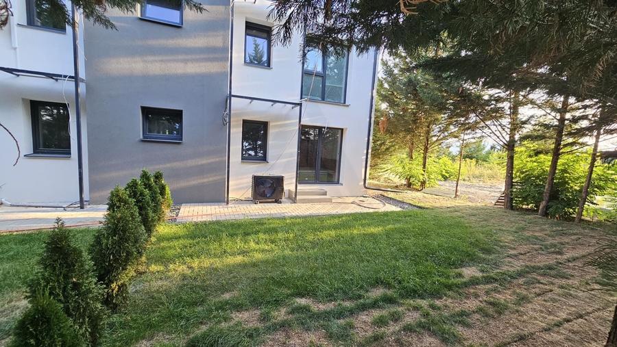Apartament cu 2 camere decomandat în Cristian