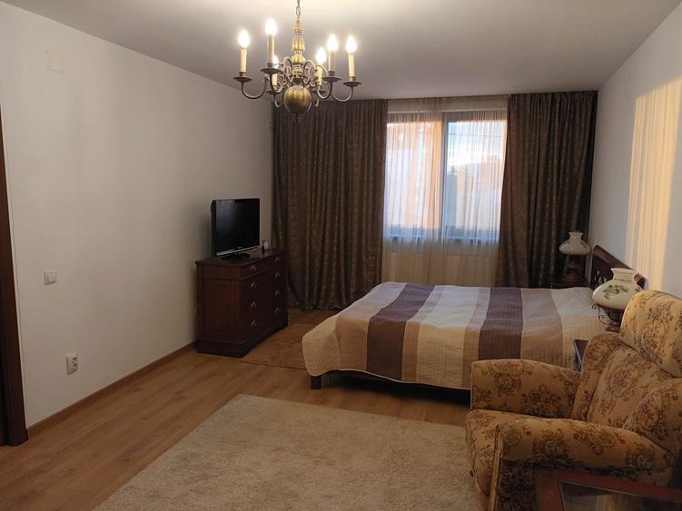 Casă cu 4 camere în Giulești