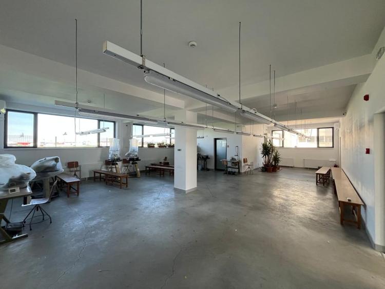 Spațiu comercial, de 650 mp, în Exterior Est