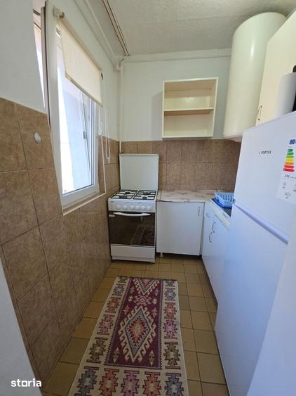 Apartament cu 2 camere în Micro 14