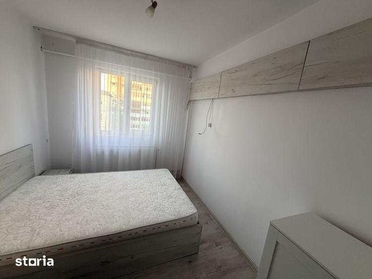 Apartament cu 3 camere semidecomandat în Gării