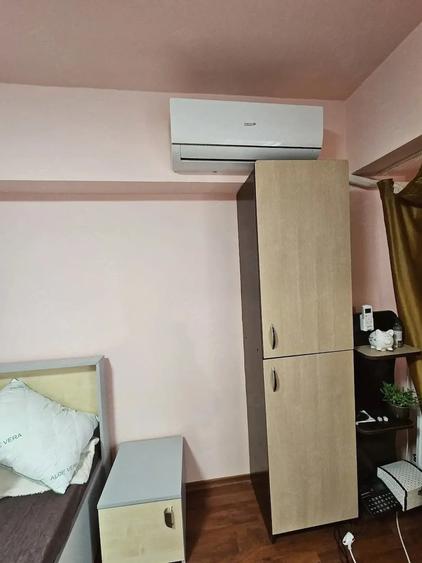 Garsonieră decomandată în Central