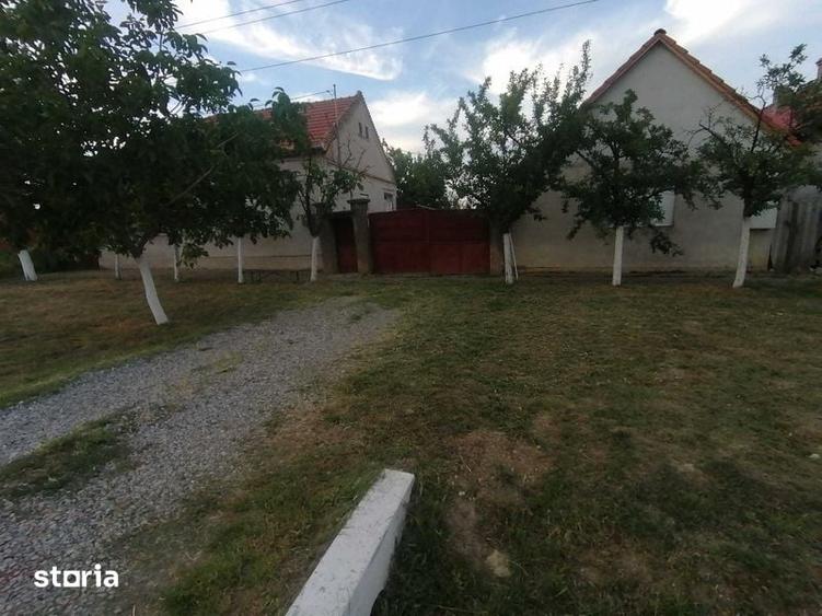 Casă cu 4 camere cu Teren 140 Mp în Socodor