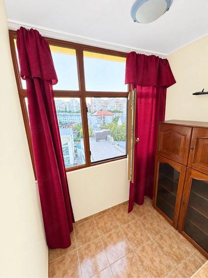 Garsonieră decomandată în Piața Nouă