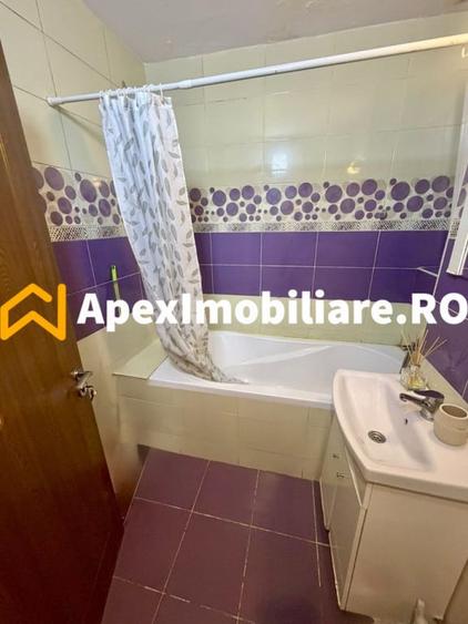 Apartament cu 2 camere decomandat în Eroii Revoluției