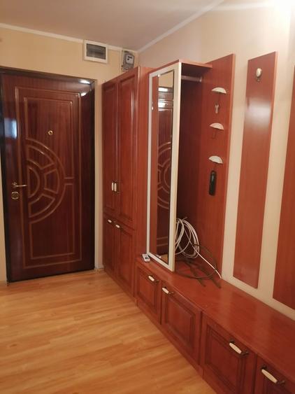 Apartament cu 2 camere decomandat în Viile