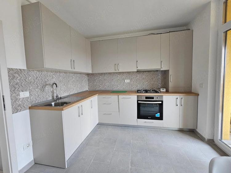 Apartament cu 2 camere decomandat în Aradului