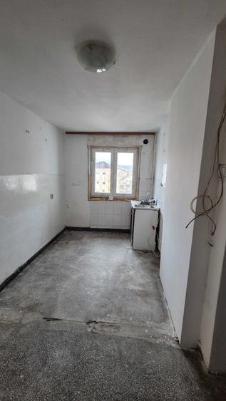 Apartament cu 2 camere nedecomandat în Central